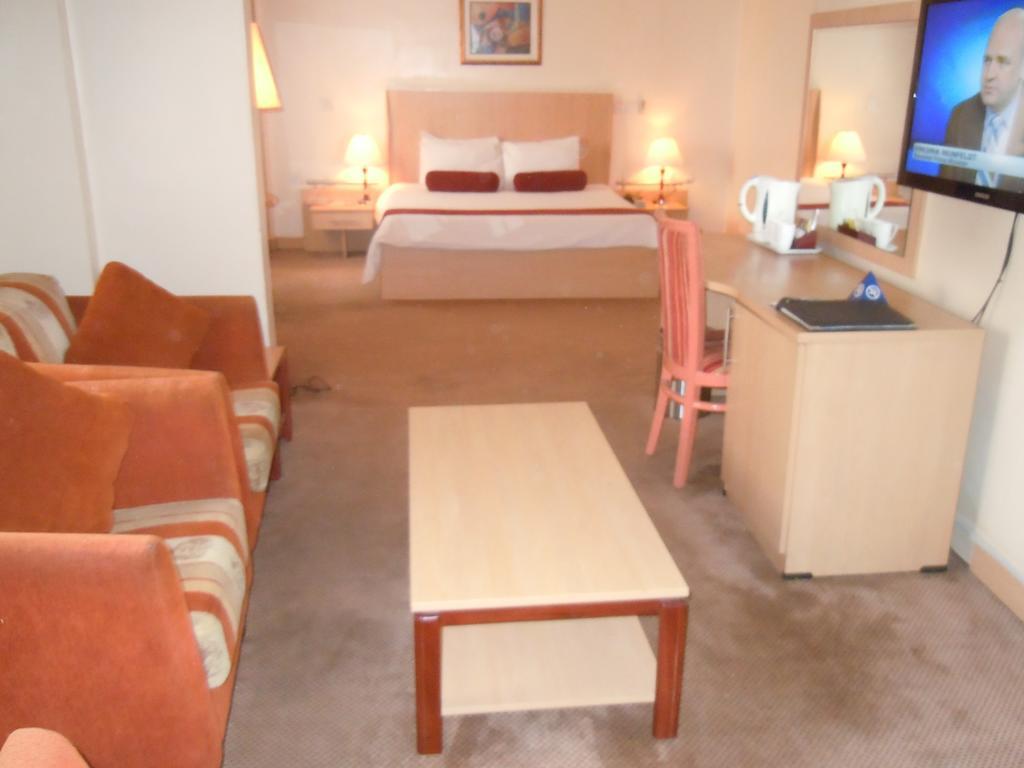 Protea Hotel Asokoro Abuja Szoba fotó